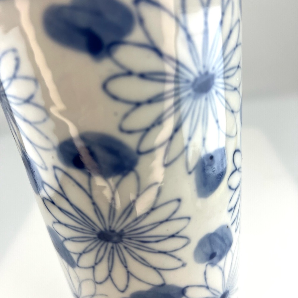 Blue & White Asian Ceramic Floral Vase Daisy Flowers Straight Sided Hall Marked - Picture 5 of 7